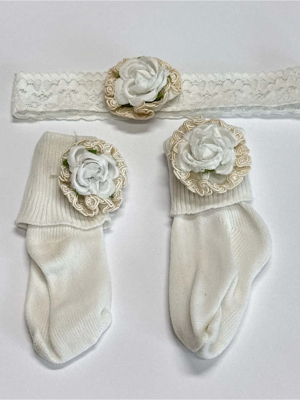 VTG Lot/12 NB Baby Cuff & Ankle Socks and Booties and Headband with Flower Trim